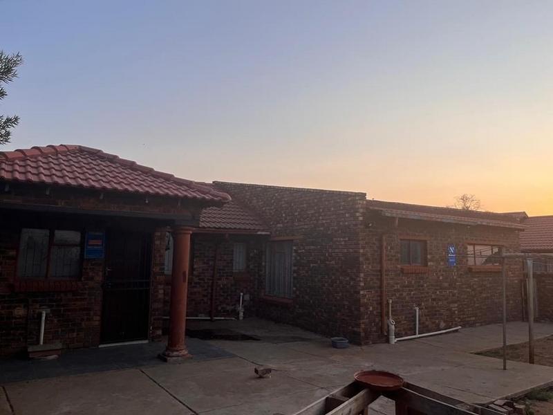 3 Bedroom Property for Sale in Mmabatho Unit 15 North West